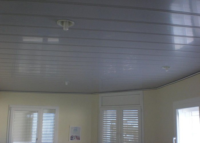 Faux Plafond en PVC